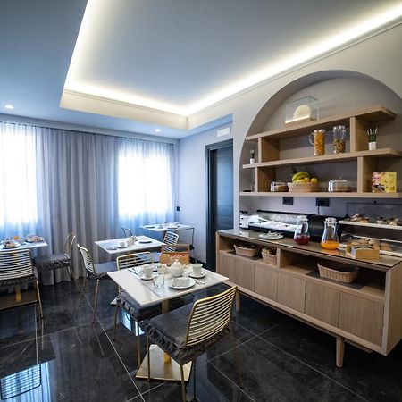 Ingrid Rooms Tropea Bagian luar foto