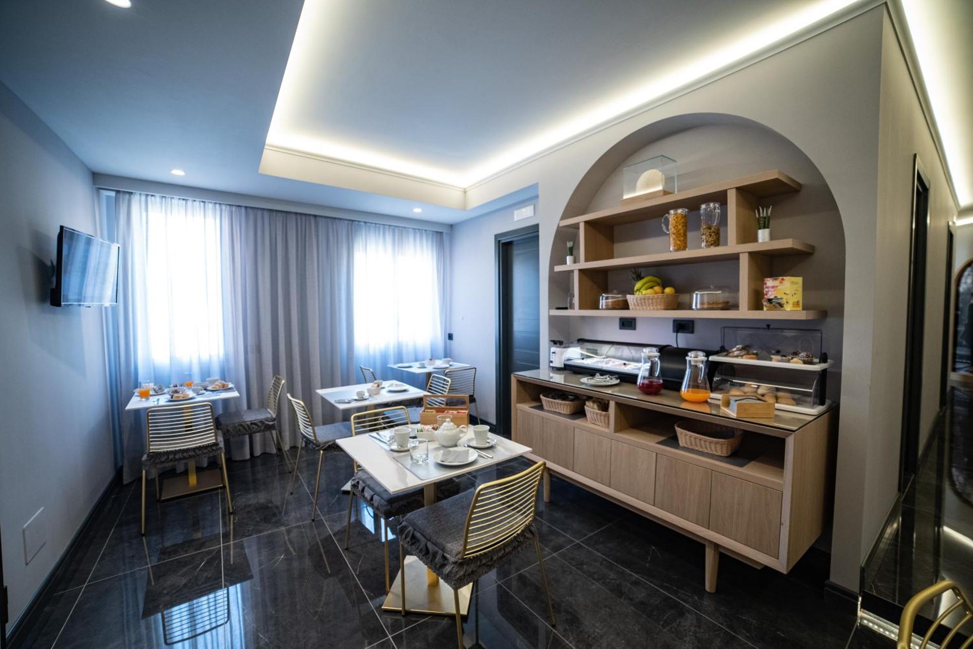 Ingrid Rooms Tropea Bagian luar foto