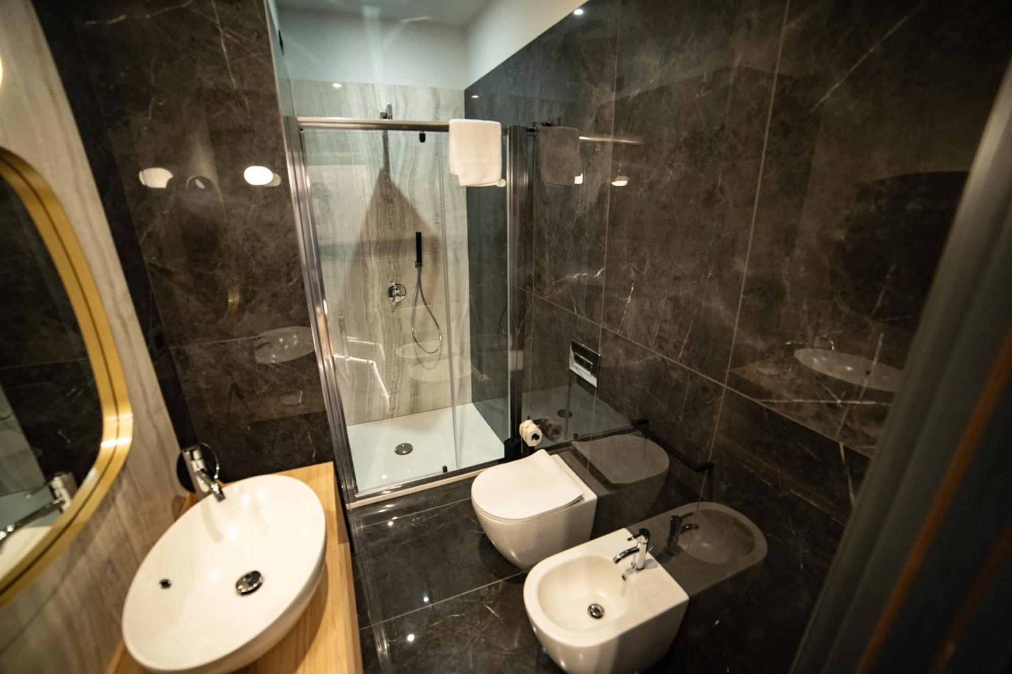 Ingrid Rooms Tropea Bagian luar foto