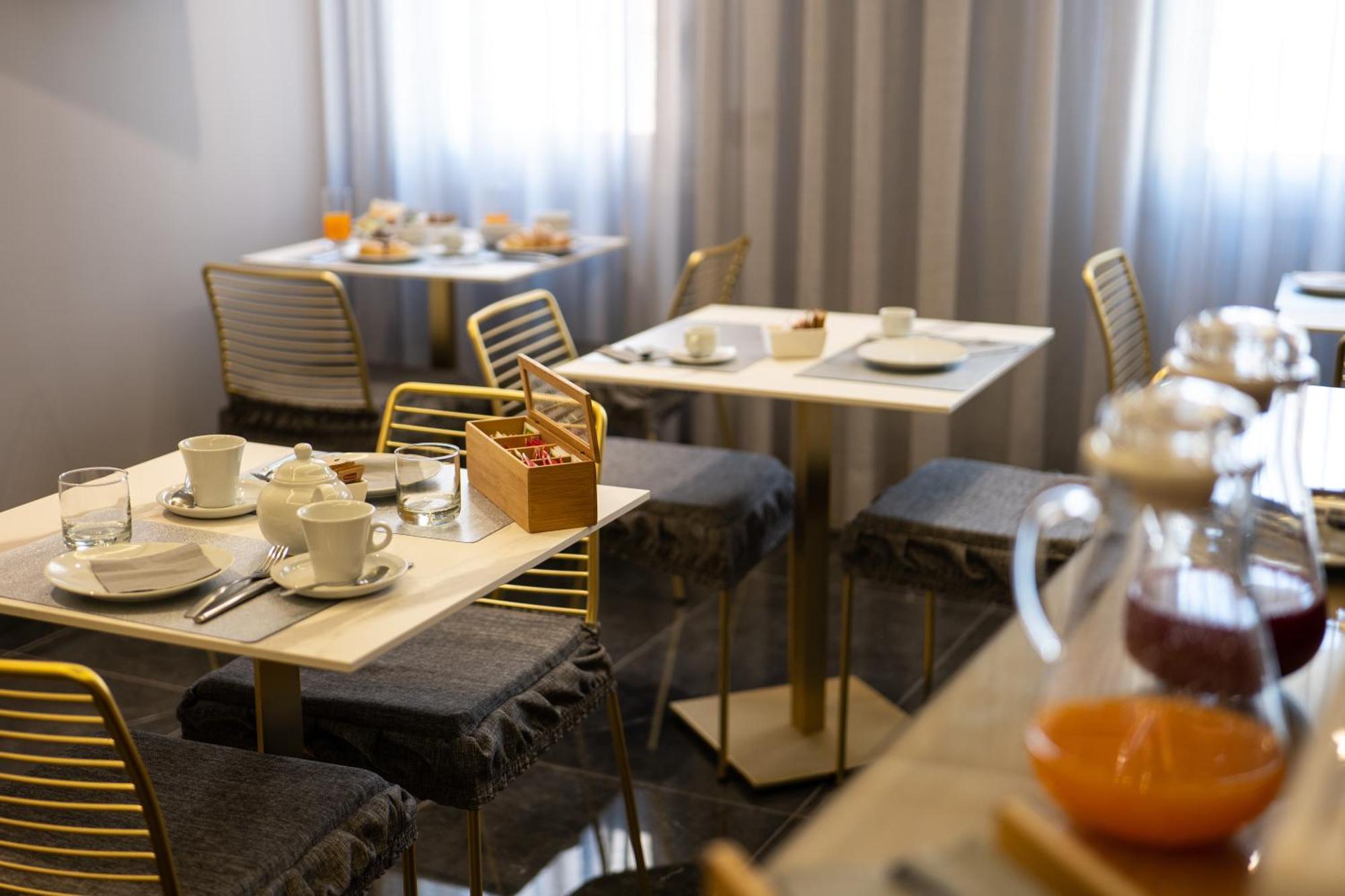 Ingrid Rooms Tropea Bagian luar foto