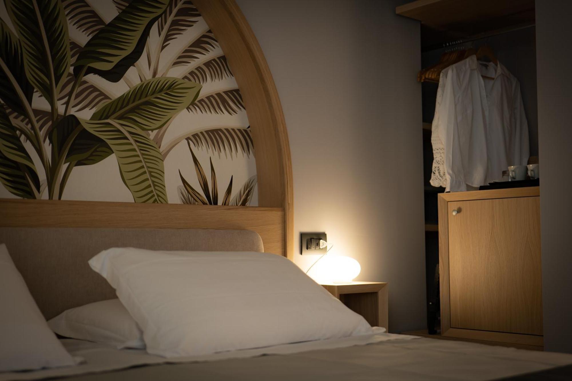 Ingrid Rooms Tropea Bagian luar foto
