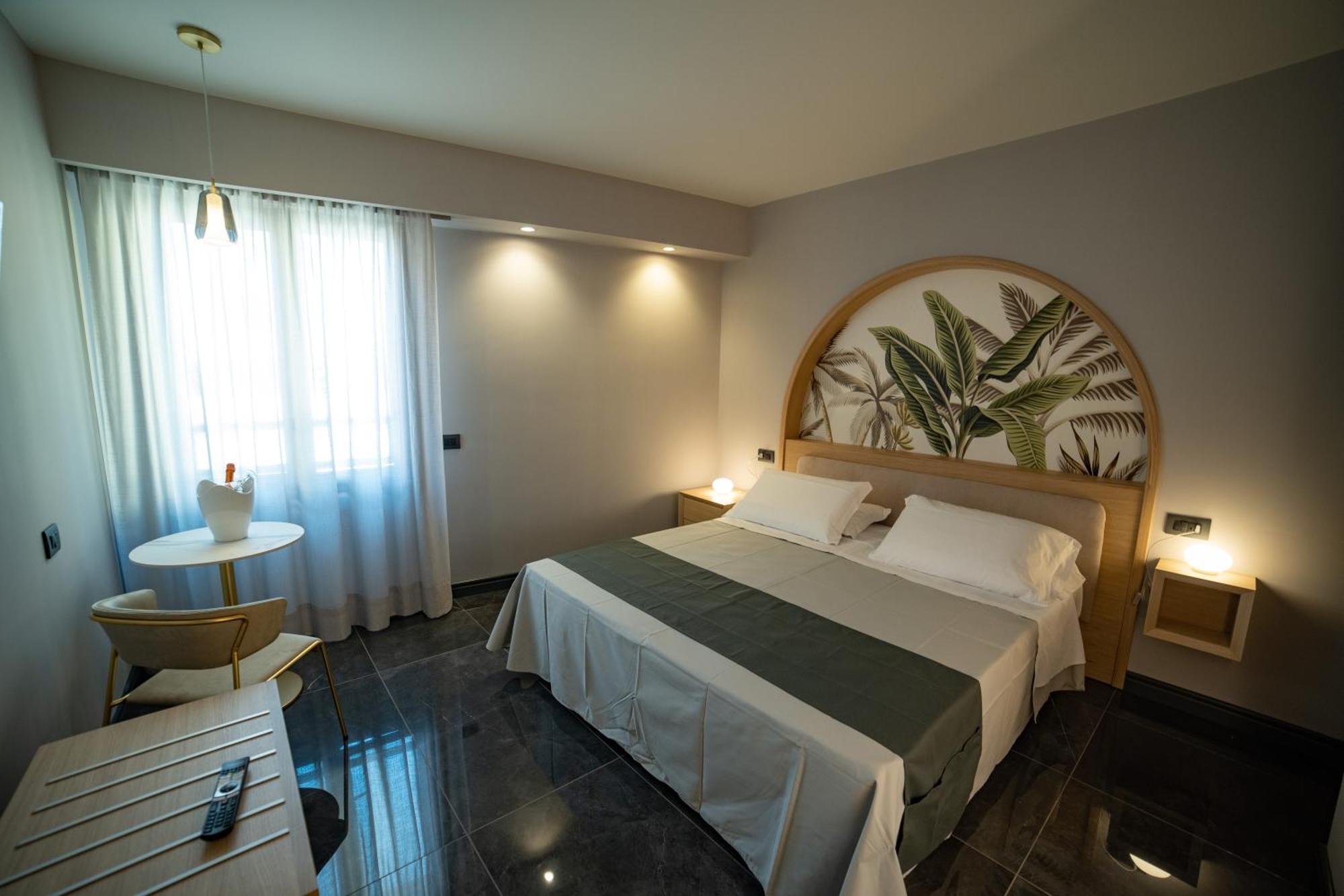 Ingrid Rooms Tropea Bagian luar foto