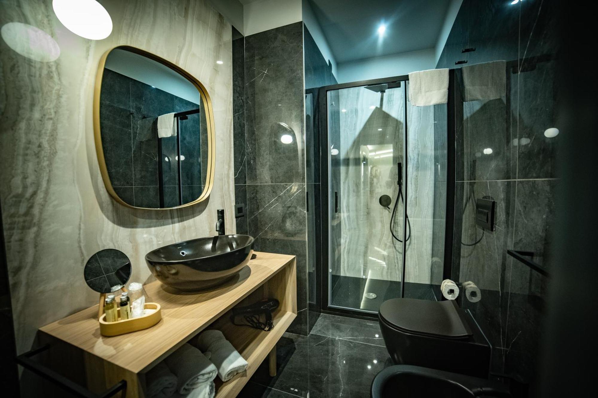 Ingrid Rooms Tropea Bagian luar foto