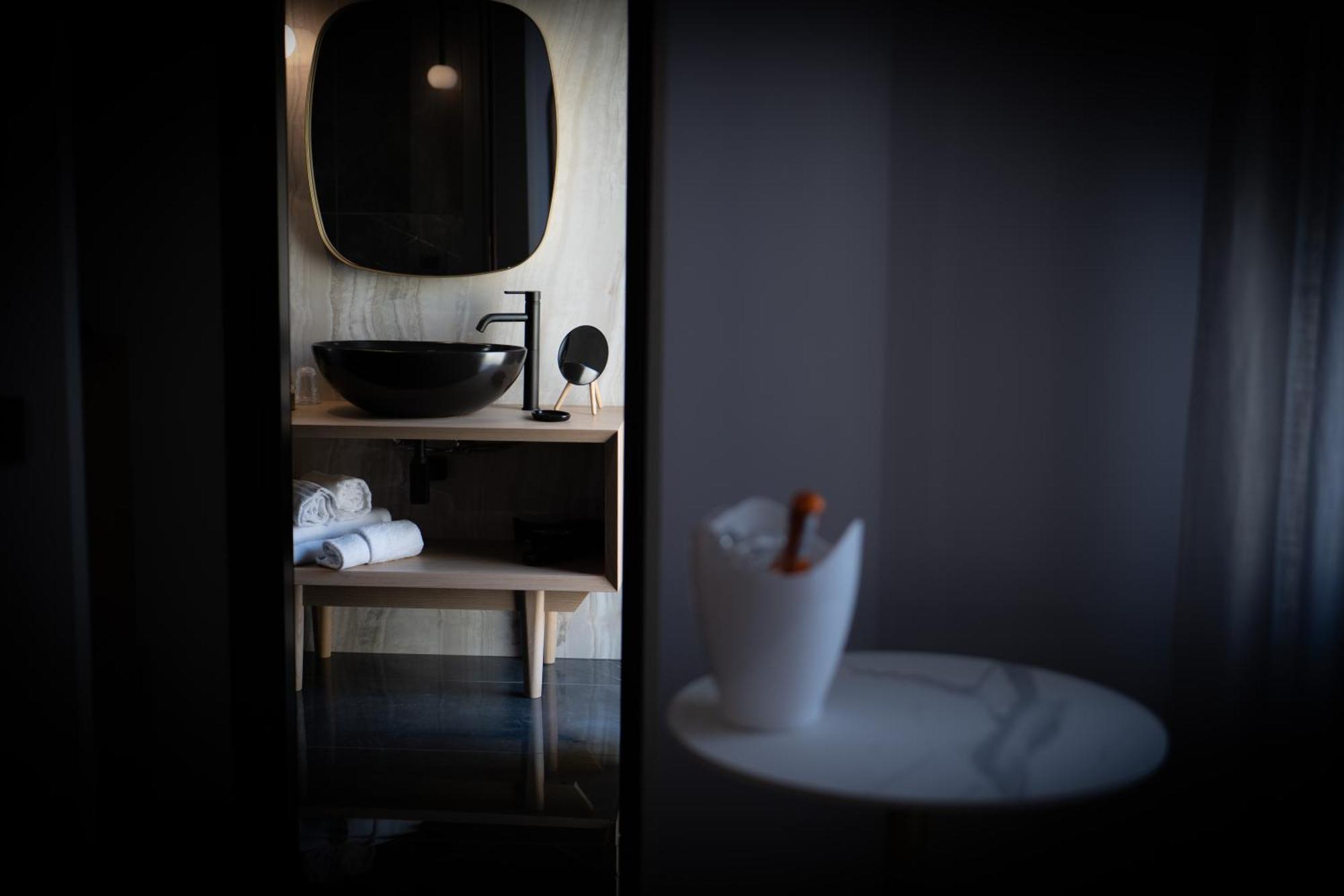 Ingrid Rooms Tropea Bagian luar foto